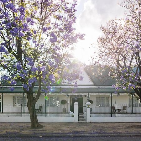 Victorian Square Guesthouse Graaff-Reinet Eksteriør bilde