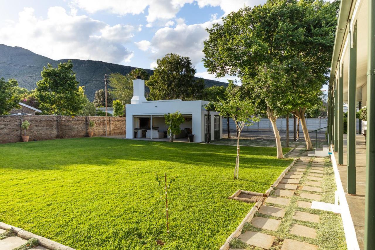 Victorian Square Guesthouse Graaff-Reinet Eksteriør bilde