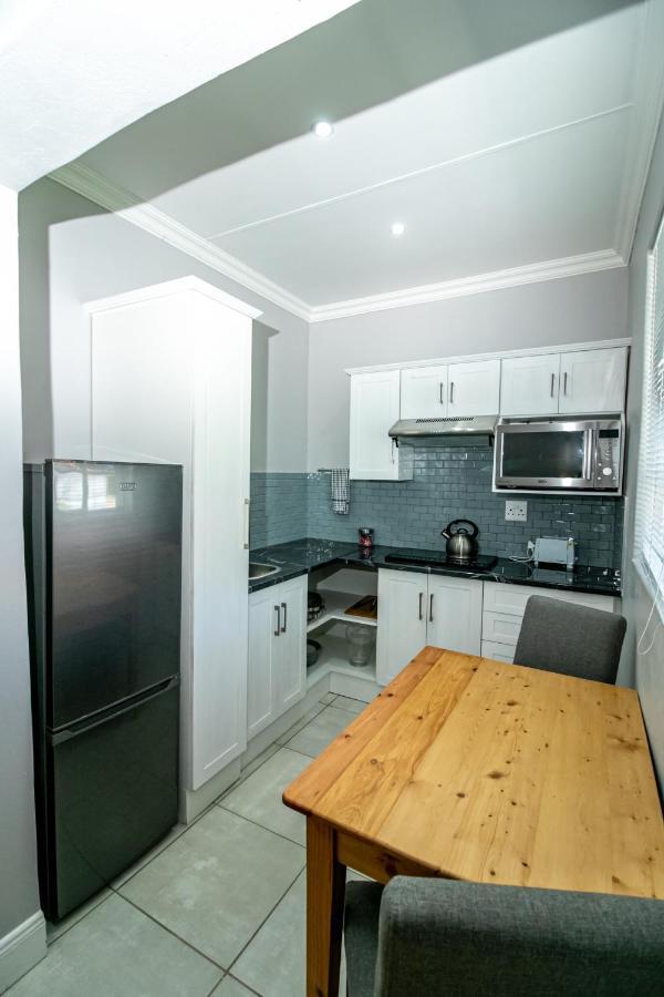 Victorian Square Guesthouse Graaff-Reinet Eksteriør bilde