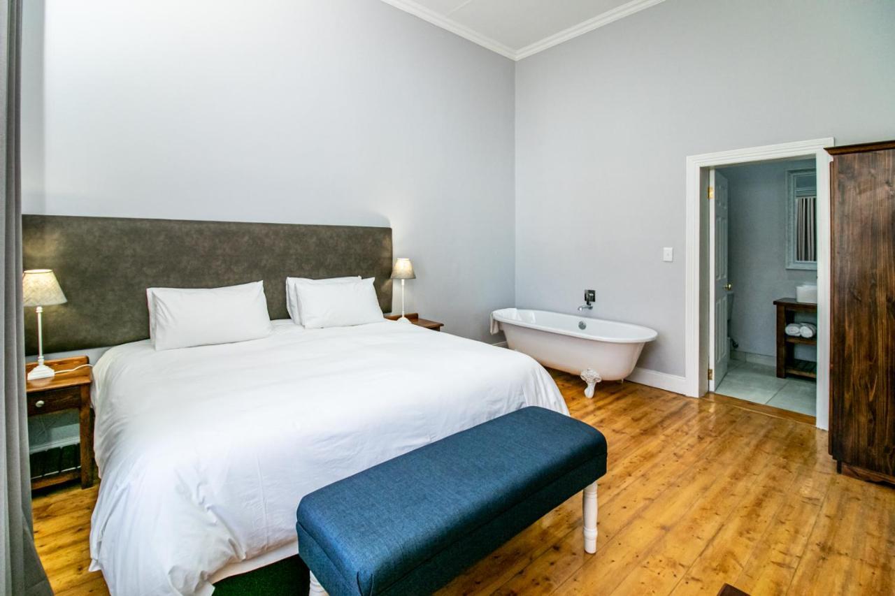 Victorian Square Guesthouse Graaff-Reinet Eksteriør bilde