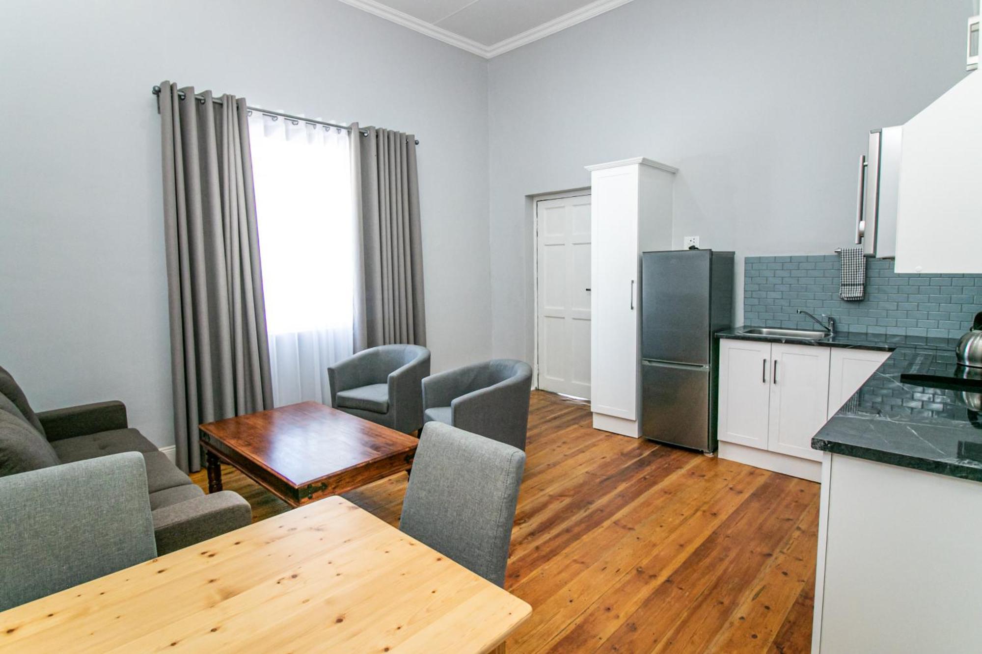 Victorian Square Guesthouse Graaff-Reinet Eksteriør bilde