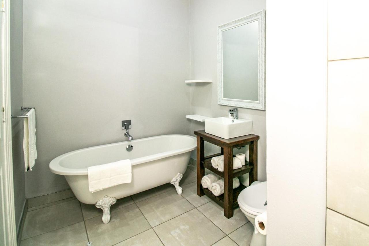 Victorian Square Guesthouse Graaff-Reinet Eksteriør bilde
