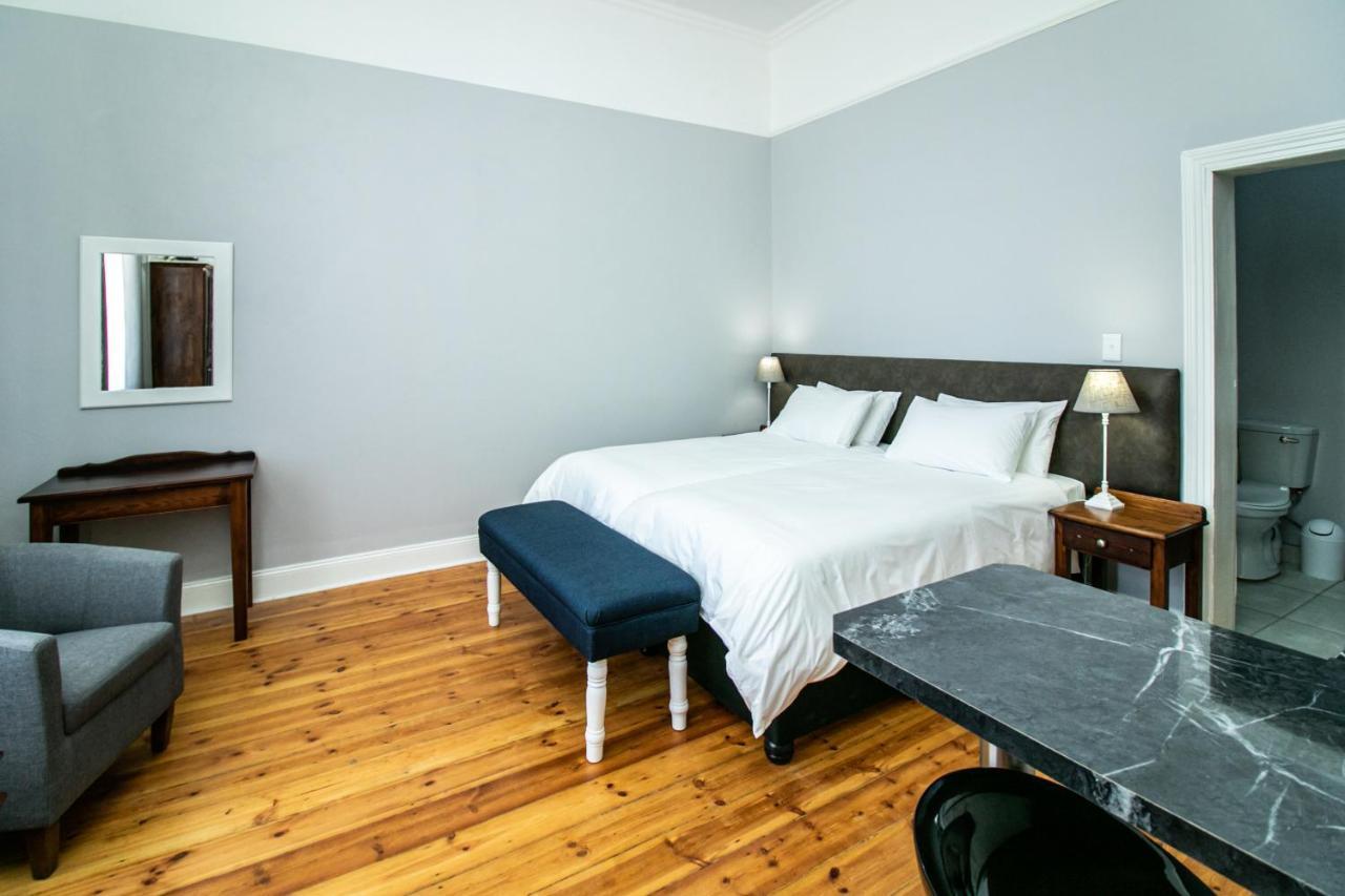 Victorian Square Guesthouse Graaff-Reinet Eksteriør bilde