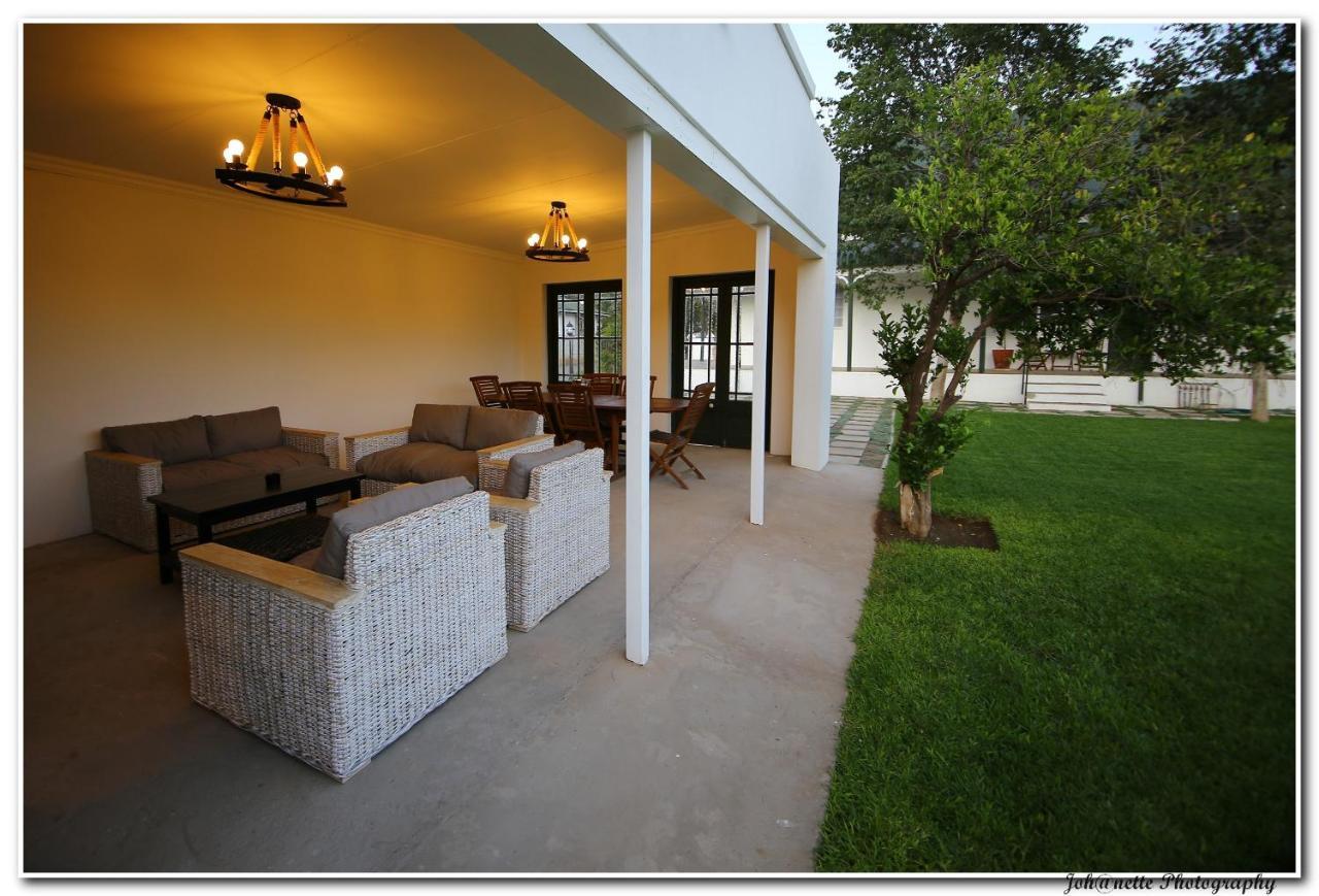 Victorian Square Guesthouse Graaff-Reinet Eksteriør bilde